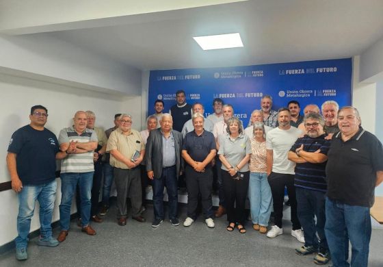 Alerta sindical: más de 25 gremios coordinan respuesta frente al plan laboral oficial